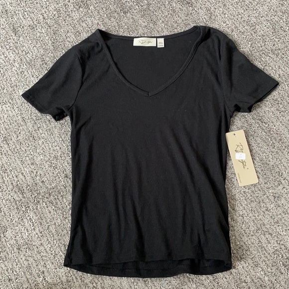 ribbed tee - Picture 1 of 3